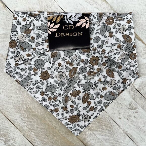 Brown floral bandana size small - Picture 2 of 2